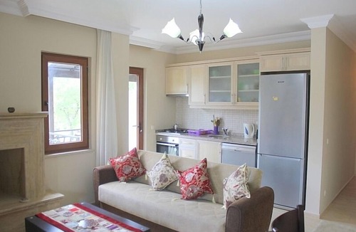 Dalyan City Center Apartment | Spacious 3 Bedroom Duplex Apartment With Shared Pool And Mountain Views