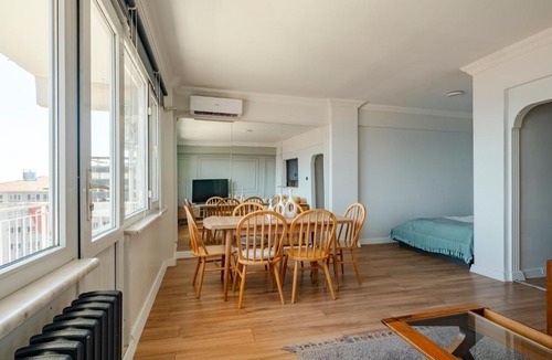 Kabatas Apartment | Spacious Sea View Family Suite in Managed Aparthotel with Balcony
