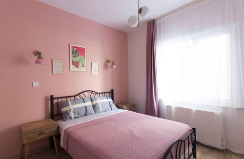 Moda Apartment | Stylish Apartments in Moda's Nightlife District