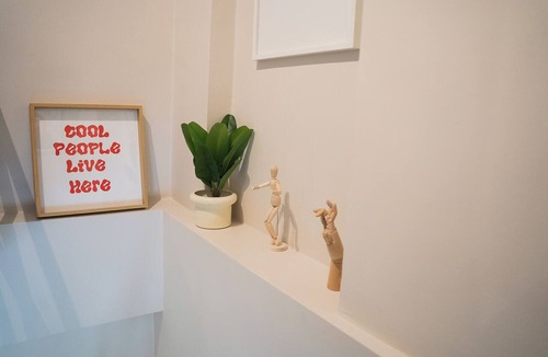 Cihangir Apartment | Stylish Duplex with Private Terrace near Taksim Sleeps6 Deniz Apart with cool AC