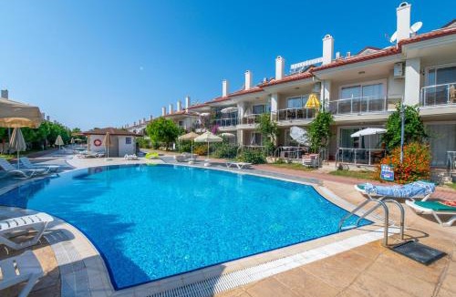 Fethiye City Center Apartment | Sunset Beach Resort Aqua Lettings