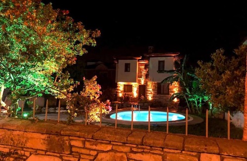 Dalyan Villa | Taş Villa Dalyan center ,detached garden & pool