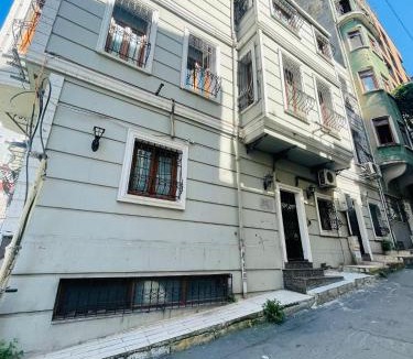 Taksim Apartment | Taksim Family Spacious Apart