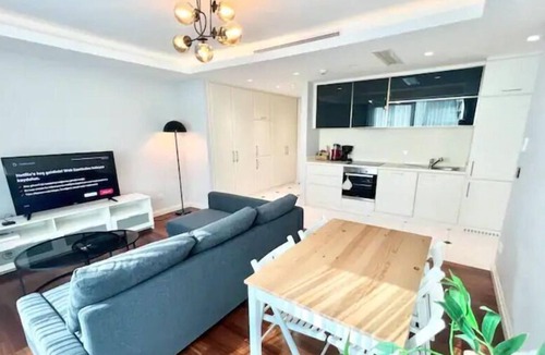 Taksim Apartment | Taksim Luxury Residence gym & pool