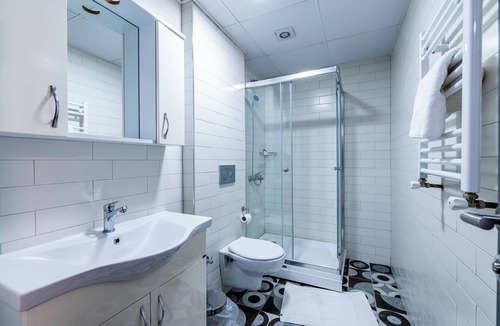 Kucukcekmece Hotel | The Royal Luxury Hotel