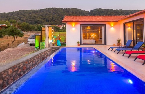 Sarıbelen House | Two Bedrooms Villa with Private pool in Nature: Villa Busem