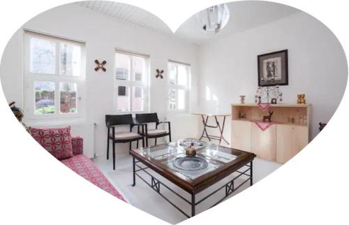 Balat Apartment | Two seperate apartments for friends and families