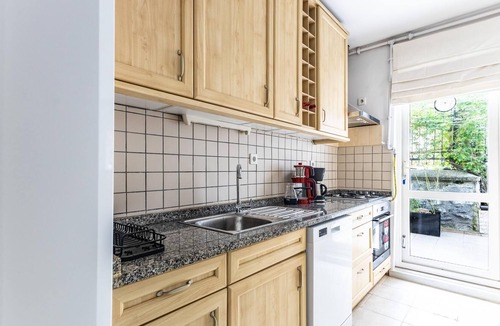 Kabatas Apartment | Unique Flat w Garden, Fireplace 5 min to Istiklal