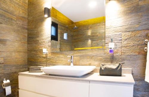 Geris Villa | Villa Calista by Important Group Travel