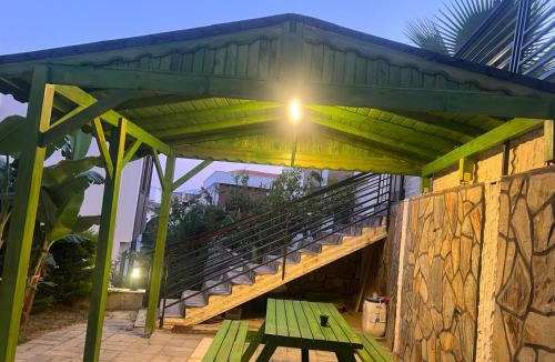 Kadnlar Denizi Mahallesi Villa | ViLLA CEYLAN 3