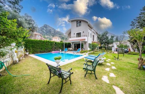 Icmeler Villa | Villa Floransa Icmeler