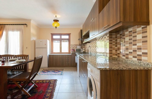 Dalyan Villa | Villa Green Rose 4 bedrooms sleeps 8 with en suites and private pool