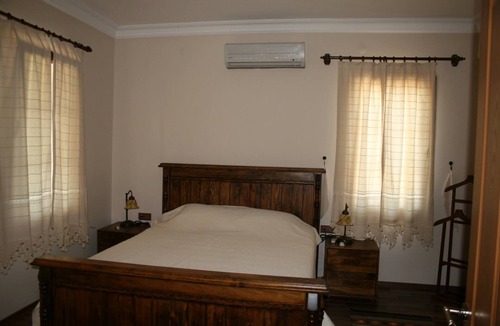 Ula Bed & Breakfast | Villa Gultekin B&B with a private swimming pool