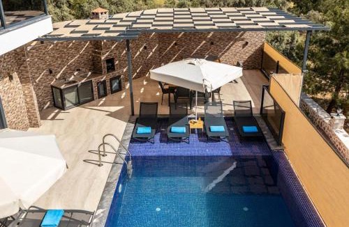 Faralya Villa | Villa Kardelen / Kalkan
