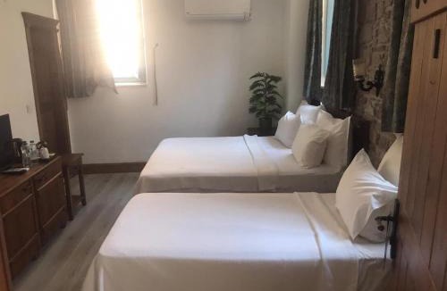 Ayvalik City Center Bed & Breakfast | Villa Pietra