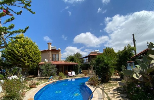 Old Datca Villa | Villa with Pool and View near Old Town in Datca