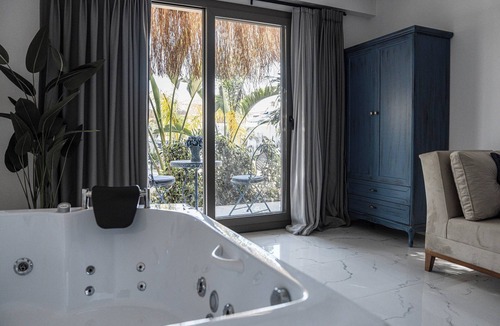 Hacımemis Bed & Breakfast | Voger Alaçatı Family