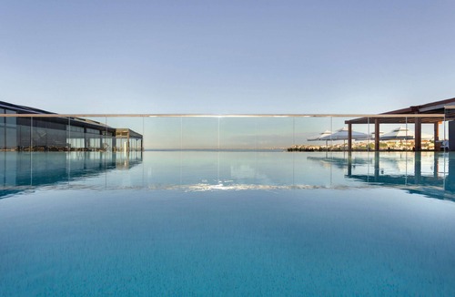 Fenerbahce Hotel | Wyndham Grand Istanbul Kalamis Marina Hotel