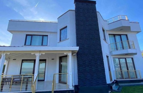 Sapanca Villa | Yıldız Villa Nil Konaklama (SICAK HAVUZ)nn