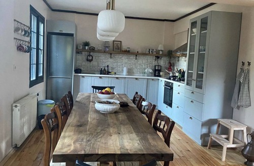 Bolu Ski Chalet | YELLOW HOUSE Tranquil 5-bedroom chalet in peaceful Bolu getaway