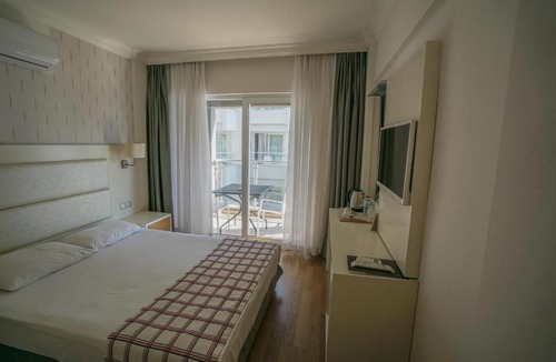 Marmaris City Center Hotel | Yunus Beach Hotel