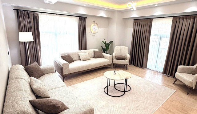 2-bedroom apartment 10 Mina to İstanbul Airport with AC in vibrant İstanbul