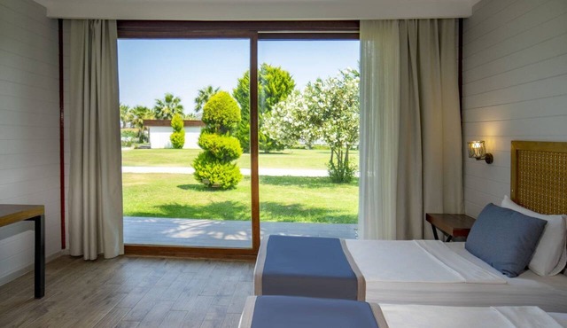 ADELLA BEACH RESORT HOTEL in Kusadasi