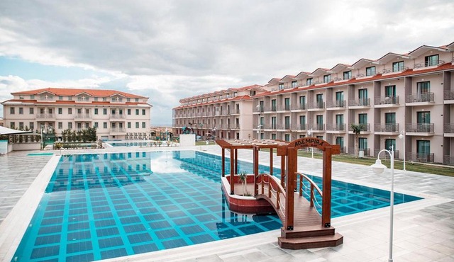 ADEMPİRA TERMAL&SPAHOTEL