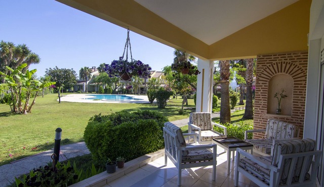 Akdenizevleri for rent villa 10 person. in Çamyuva