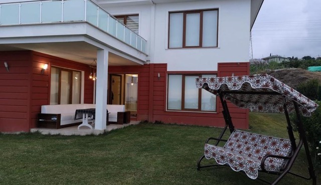 AKYAZI AK VİLLA