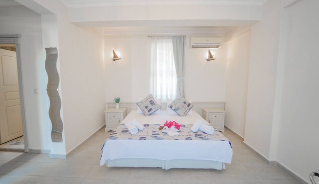 Alacati Marina Palace Otel