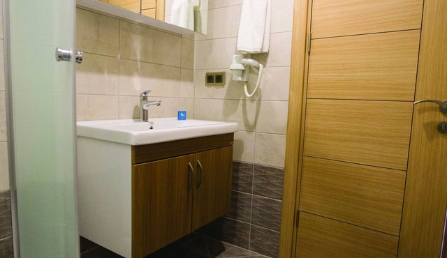 Alesha Suite in Yomra