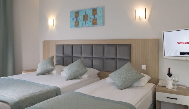Antalya Adonis Hotel in Antalya