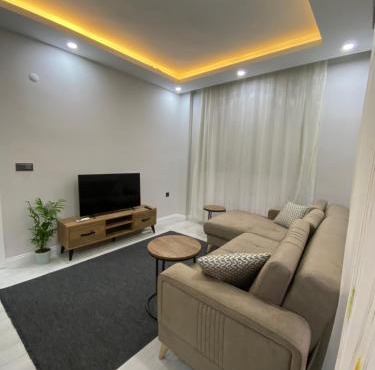 Antalya Havalimanına Yakın Havuzlu 1+1 Lux Daire