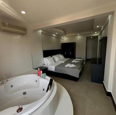 Apartment wıth jacuzzı and pool 10 mınutes from the DeadSea