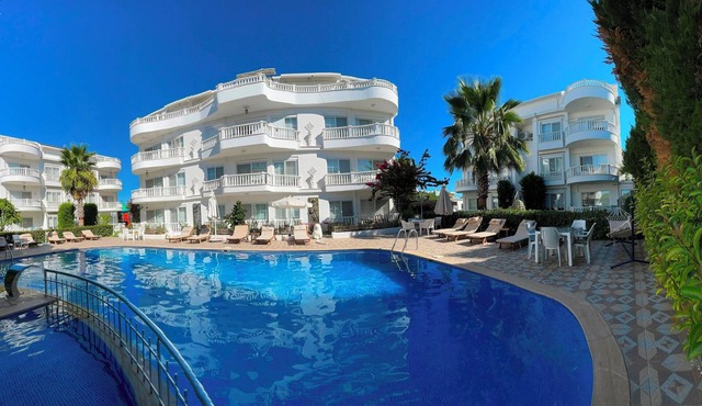 Belka Golf Residence Delux apt Poolside
