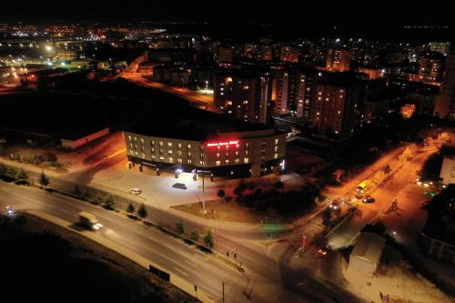 BUSINESS EXPRESS HOTEL