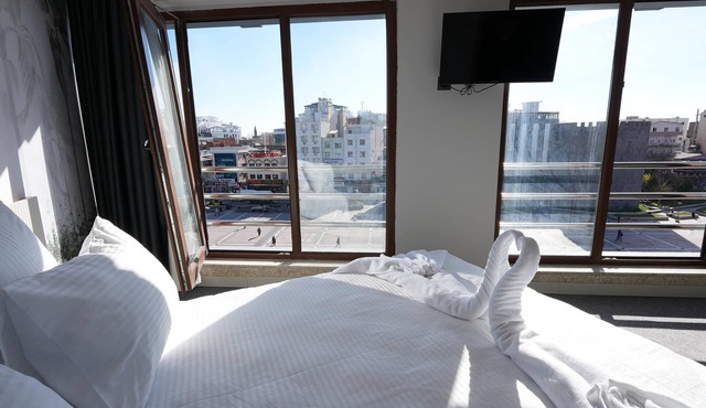 Cartier Luxury Otel