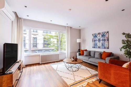 Charming Bright 4BD2Bath Balcony Central Pad #368 in Istanbul