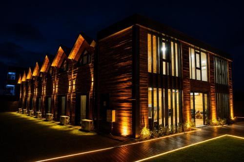 City Bungalow Hotel