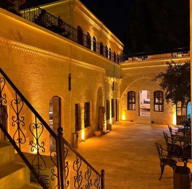 Cleopatra Antique Hotel in Urfa