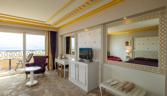 Crystal Palace Luxury Resort & Spa - All Inclusive in Manavgat