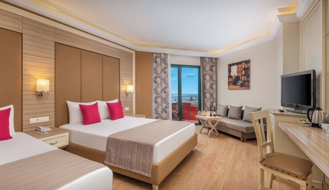 Delphin Deluxe Resort Hotel - All Inclusive