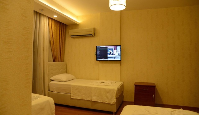 Derya Hotel