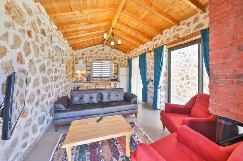 Elegant 2BR Stone Retreat with Private Pool