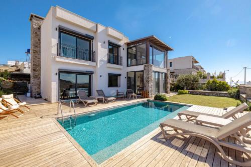 Elegant Villa Private Pool & Stunning Views in Bodrum City