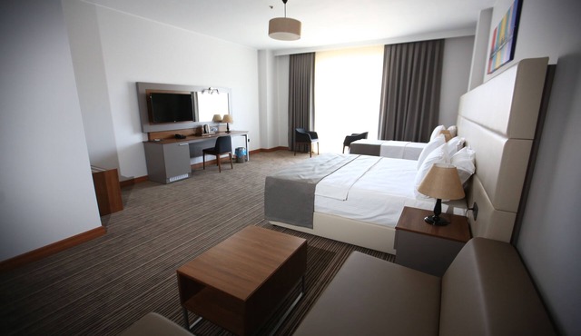 Familya Hotel