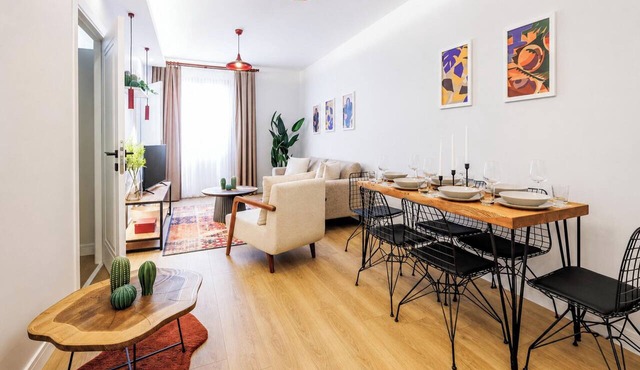 Fantastic Cihangir 3 Bedroom Apt At Monnas Suite