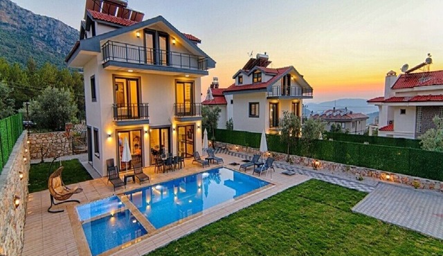 Fethiye Ölüdeniz de Özel Havuzlu Müstakil Lüks Villa in Fethiye