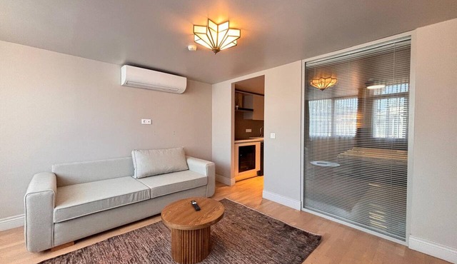 Fourth-floor 1BR near Galataport in Istanbul